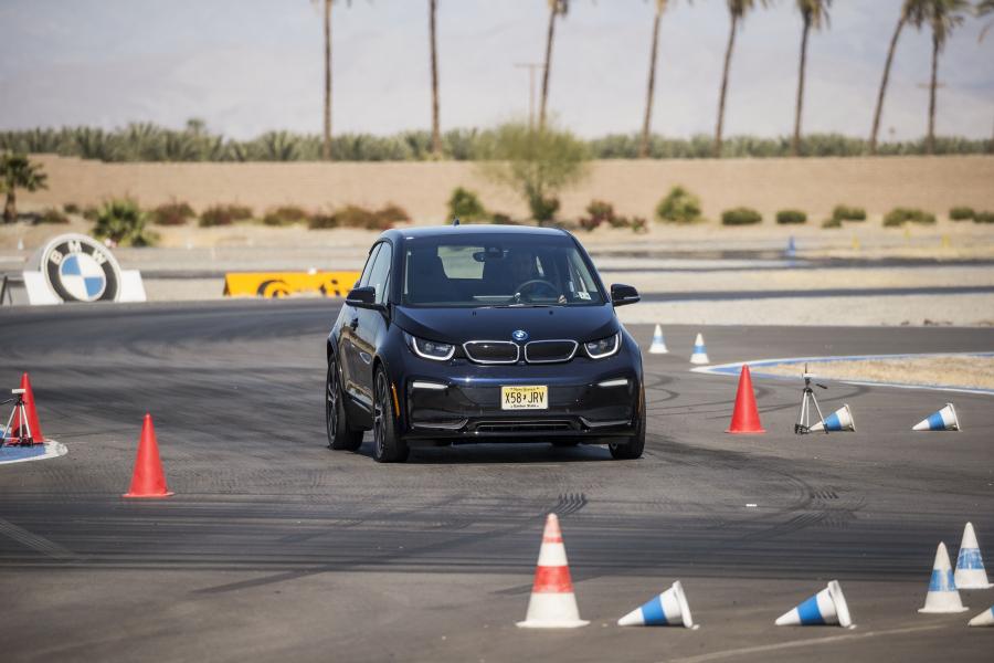  BMW i3s (I01) 2017 года  (NA) (фото 18 из 40)